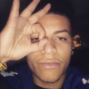 Meet your Posher, Dominic